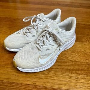 Nike white cream trainer sneakers running shoes